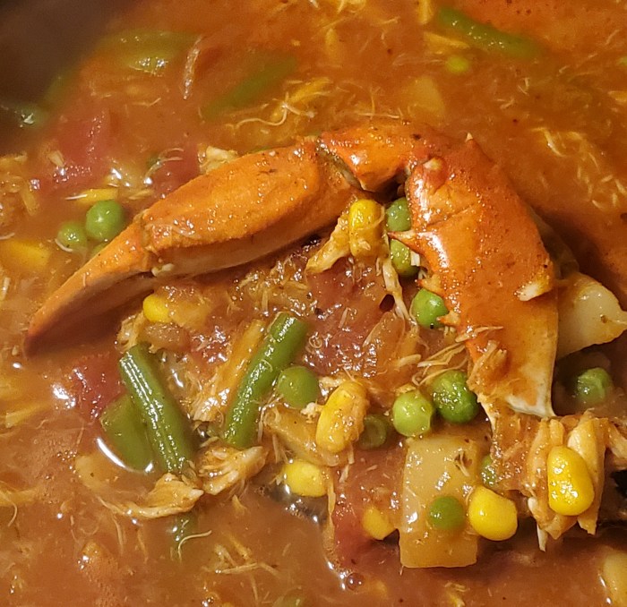 Traditional maryland crab soup recipe